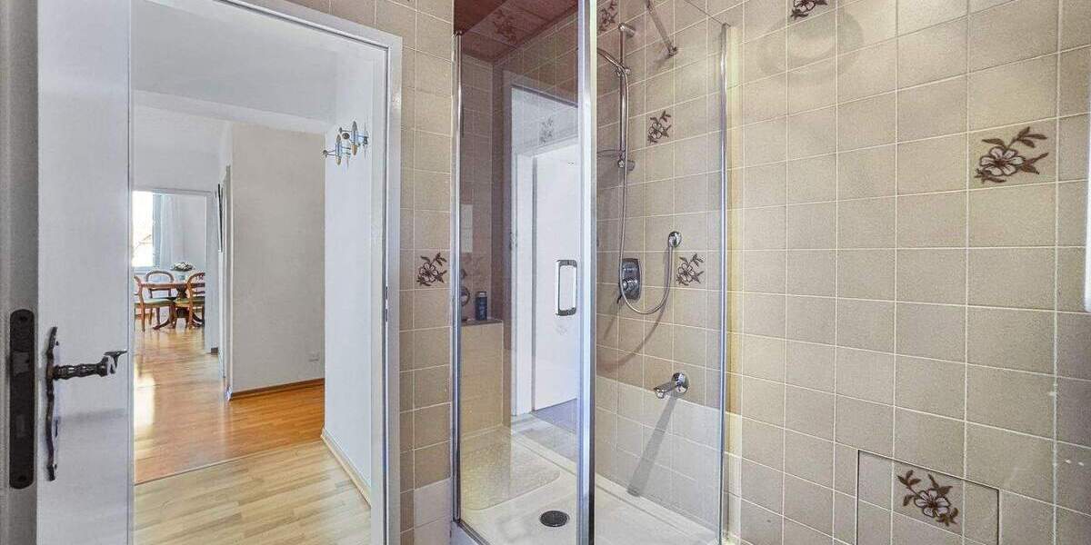 Etagenwohnung Hannover List - 2 Zimmer, 60 m&sup2;, 275.000&euro; | Angebot:25770953