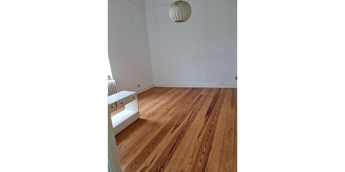 Etagenwohnung Stadthagen - 6 Zimmer, 150 m&sup2;, 1.275&euro; | Angebot:25995460