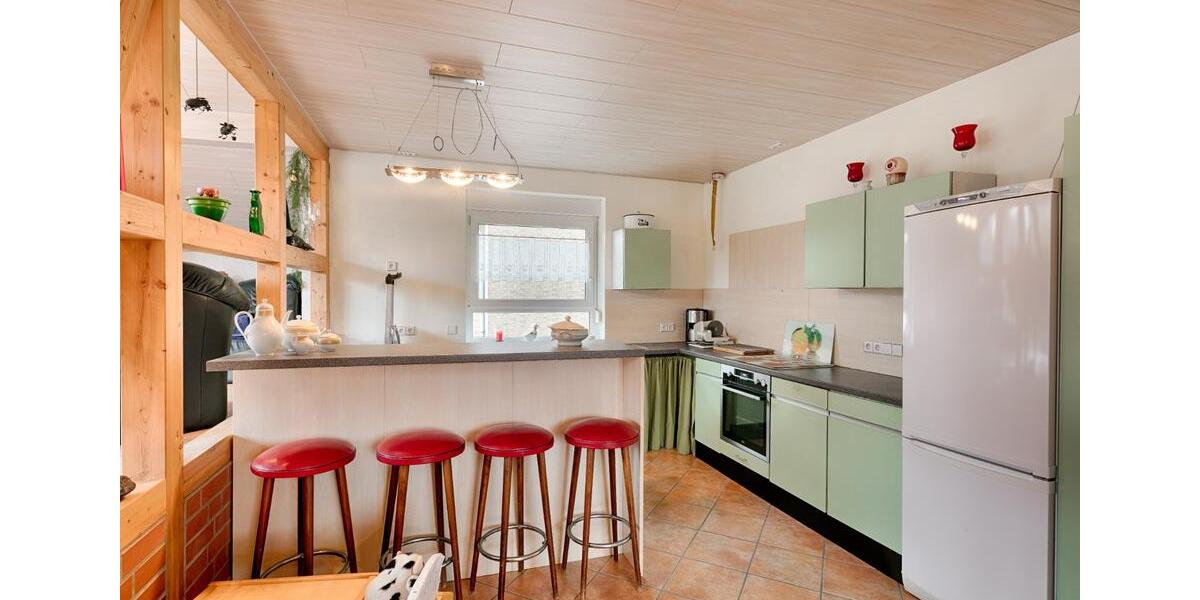 Einfamilienhaus Bad Münder am Deister - 9 Zimmer, 240 m&sup2;, 450.000&euro; | Angebot:21173892