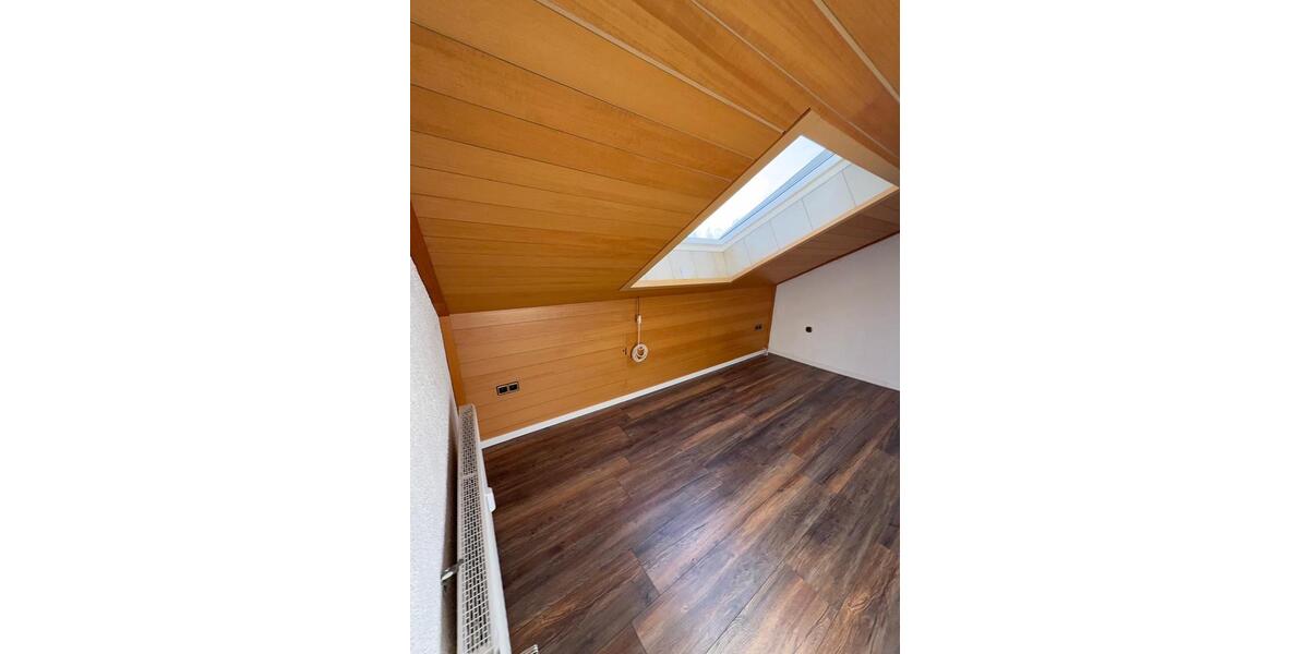 Dachgeschoßwohnung Wunstorf - 2 Zimmer, 64 m&sup2;, 740&euro; | Angebot:25139697