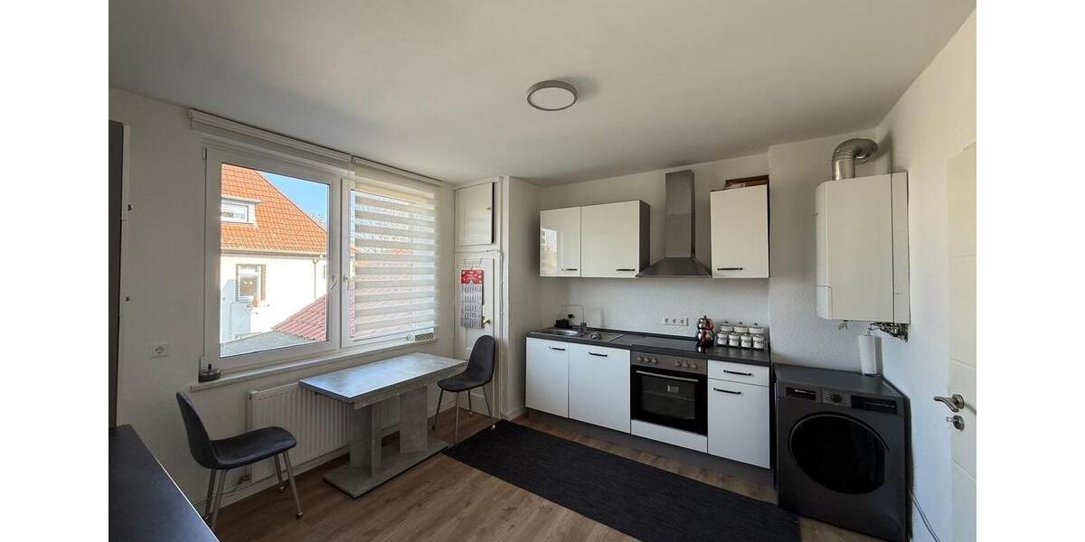 Etagenwohnung Hannover Herrenhausen-Stöcken - 3 Zimmer, 95 m&sup2;, 1.000&euro; | Angebot:25890647