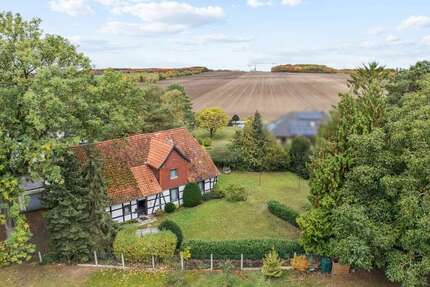 Haus Hannover Döhren-Wülfel - 7 Zimmer, 200 m&sup2;, 800.000&euro; | Angebot:23336330