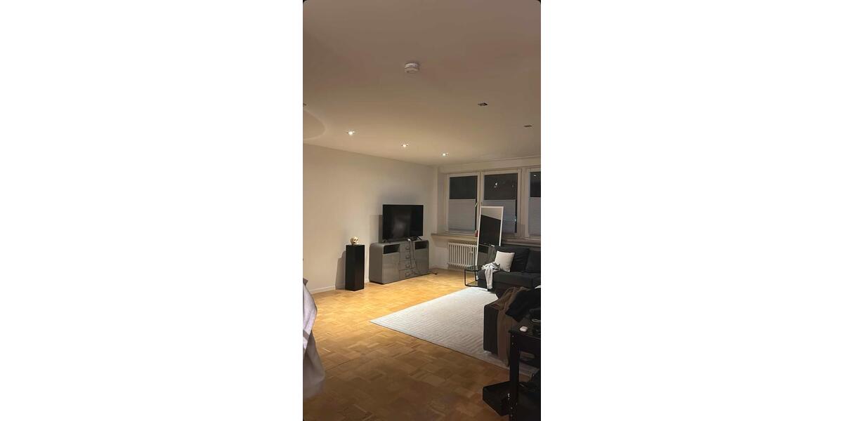 Etagenwohnung Hannover - 2 Zimmer, 65 m&sup2;, 680&euro; | Angebot:25360325