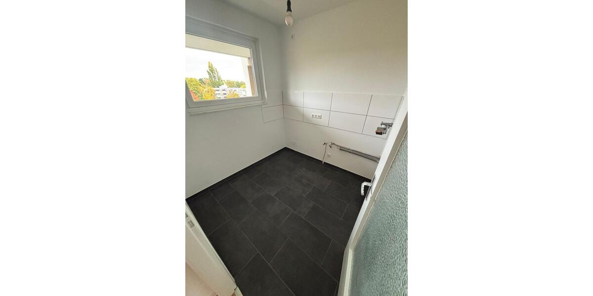 Etagenwohnung Laatzen - 3 Zimmer, 76 m&sup2;, 610&euro; | Angebot:26056850