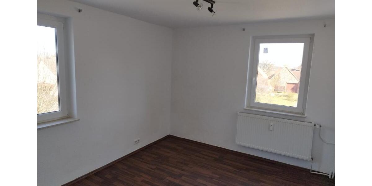 Etagenwohnung Bad Münder am Deister - 4 Zimmer, 115 m&sup2;, 650&euro; | Angebot:25459170