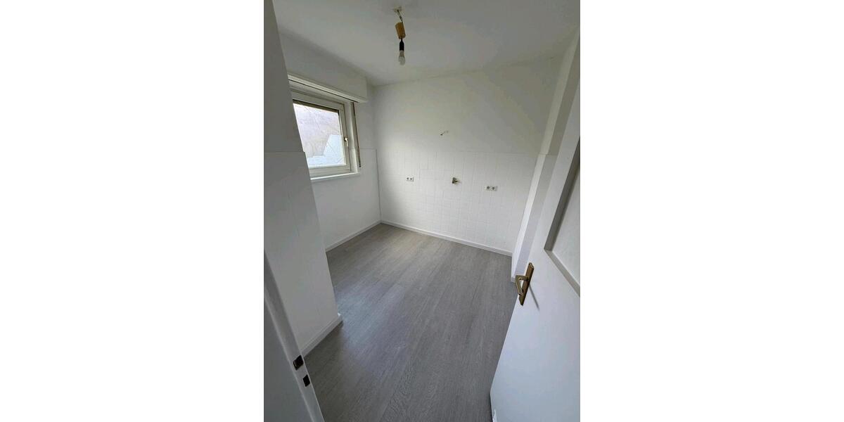 Etagenwohnung Hannover Buchholz-Kleefeld - 4 Zimmer, 100 m&sup2;, 1.600&euro; | Angebot:25962436