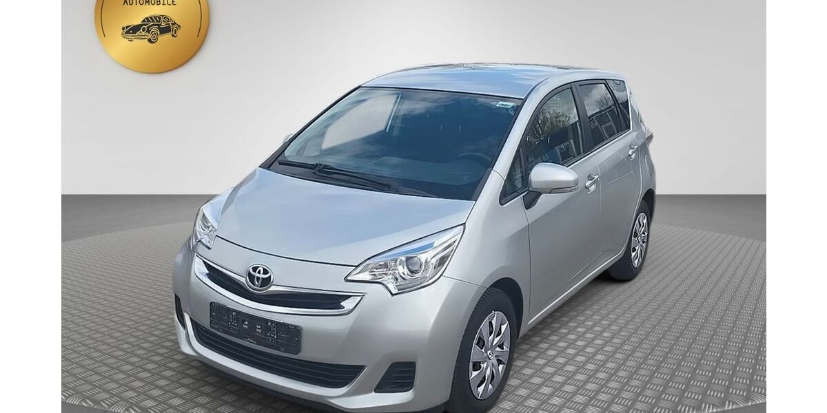 Toyota Verso-S 83.000 km 8.590 &euro; Hannover 30179