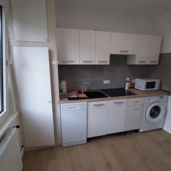 Etagenwohnung Seelze - 1 Zimmer, 11 m&sup2;, 300&euro; | Angebot:26345897