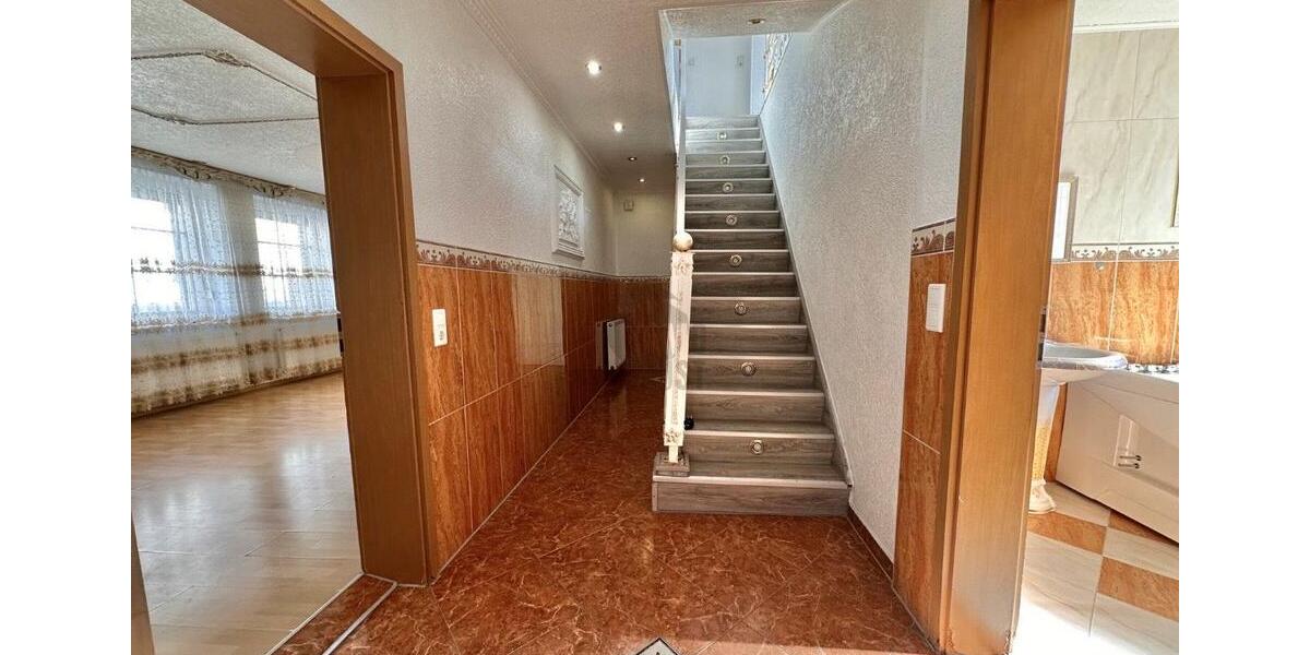 Einfamilienhaus Stadthagen - 7 Zimmer, 190 m&sup2;, 279.000&euro; | Angebot:26543315