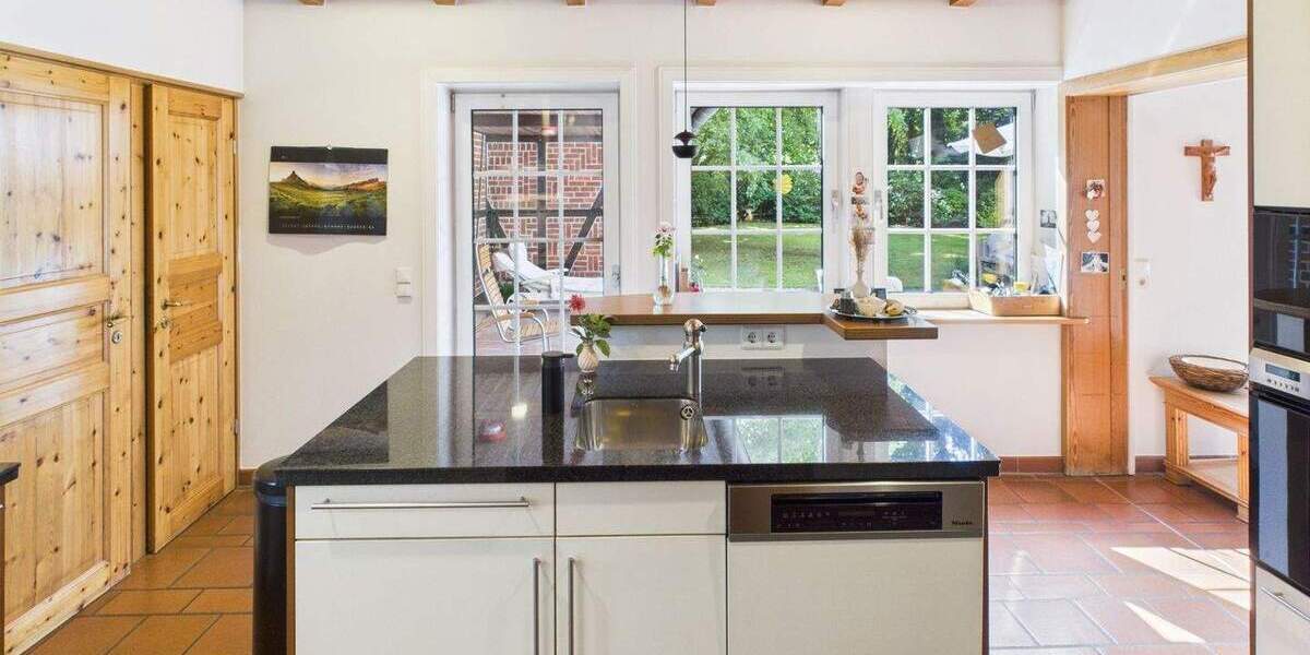 Einfamilienhaus Wedemark Bissendorf - 9 Zimmer, 348 m&sup2;, 1.250.000&euro; | Angebot:25777845