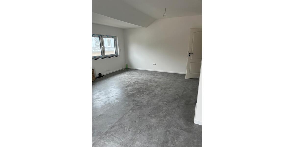 Dachgeschoßwohnung Langenhagen Engelbostel - 3 Zimmer, 80 m&sup2;, 1.200&euro; | Angebot:26358232