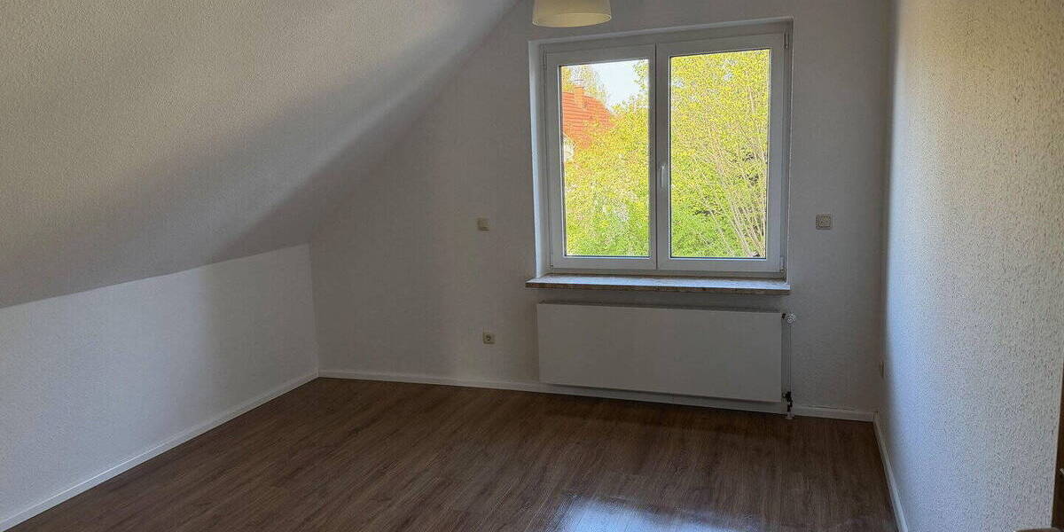Etagenwohnung Garbsen Garbsen-Mitte - 3 Zimmer, 90 m&sup2;, 1.000&euro; | Angebot:26527573