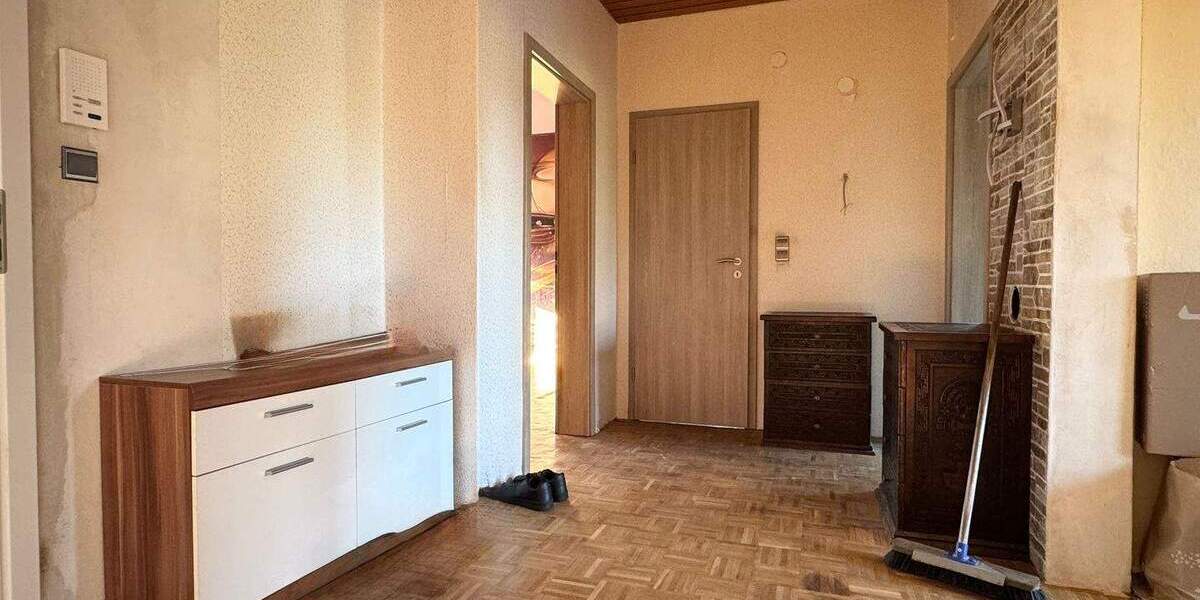 Mehrfamilienhaus, Wohnhaus Wunstorf - 9 Zimmer, 228 m&sup2;, 430.000&euro; | Angebot:25746331