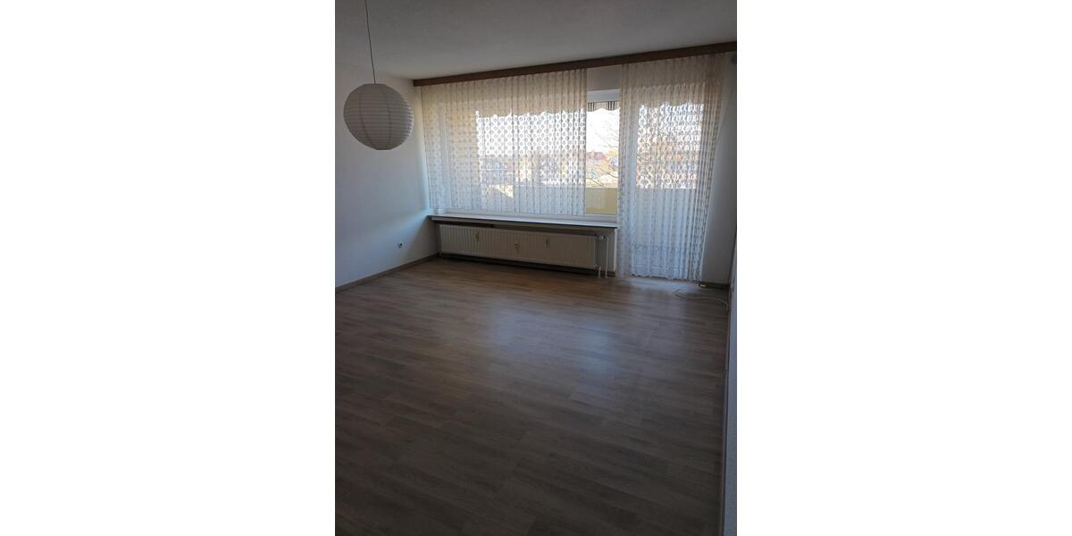 Etagenwohnung Stadthagen - 3 Zimmer, 75 m&sup2;, 600&euro; | Angebot:25751540