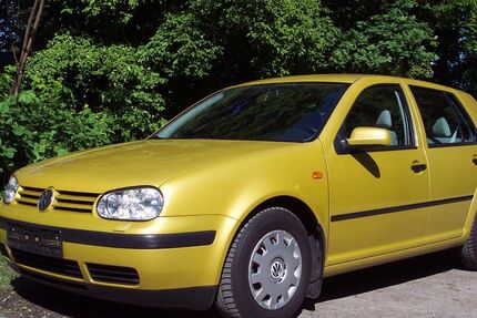 VW Golf 68.300 km 3.200 &euro; Hannover 30419