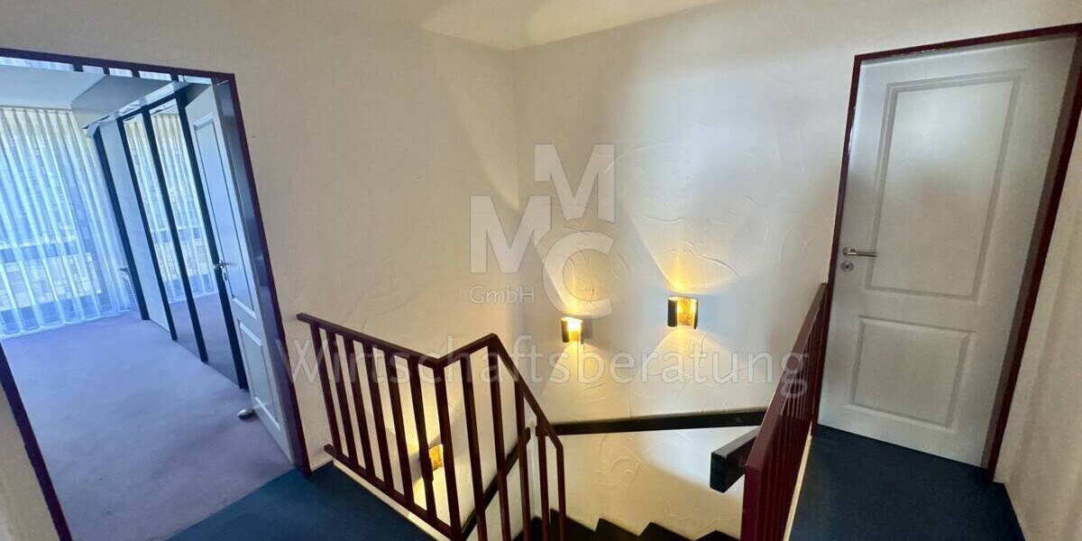 Einfamilienhaus Isernhagen / Altwarmbüchen Altwarmbüchen - 6 Zimmer, 151 m&sup2;, 649.000&euro; | Angebot:26029239