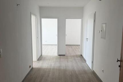 Wohnung Bad Münder am Deister - 4 Zimmer, 105 m&sup2;, 880&euro; | Angebot:26005636