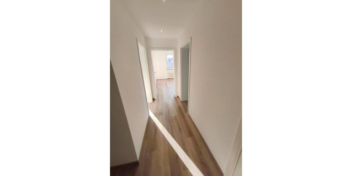 Etagenwohnung Seelze - 3 Zimmer, 72 m&sup2;, 850&euro; | Angebot:26409832