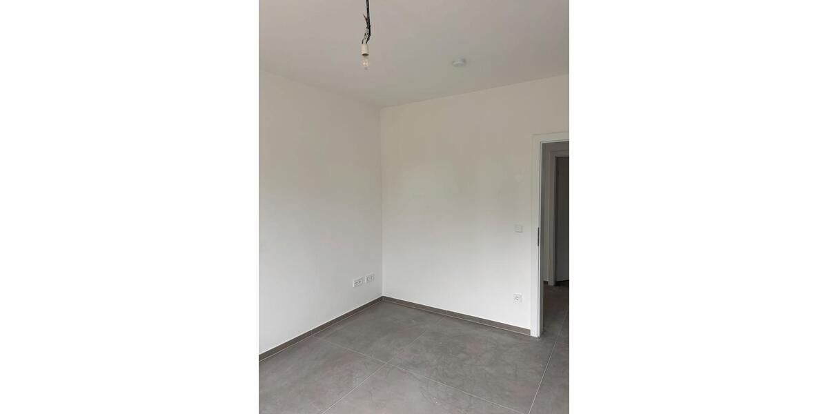 Erdgeschoßwohnung Burgdorf - 4 Zimmer, 120 m&sup2;, 1.560&euro; | Angebot:24890446