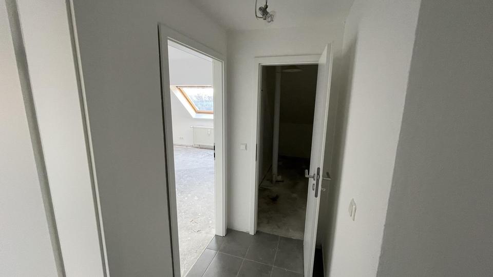 Dachgeschoßwohnung Burgdorf - 3 Zimmer, 83 m&sup2;, 850&euro; | Angebot:25840537