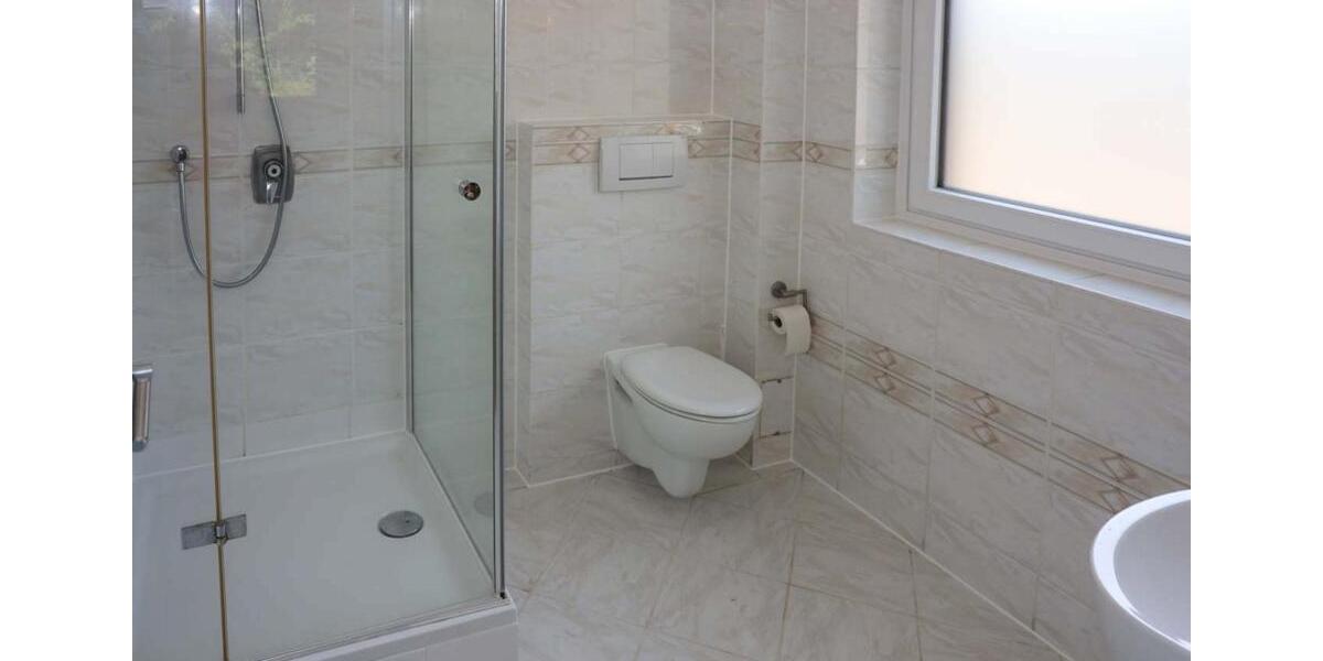 Erdgeschoßwohnung Isernhagen - 3 Zimmer, 80 m&sup2;, 1.200&euro; | Angebot:25943350