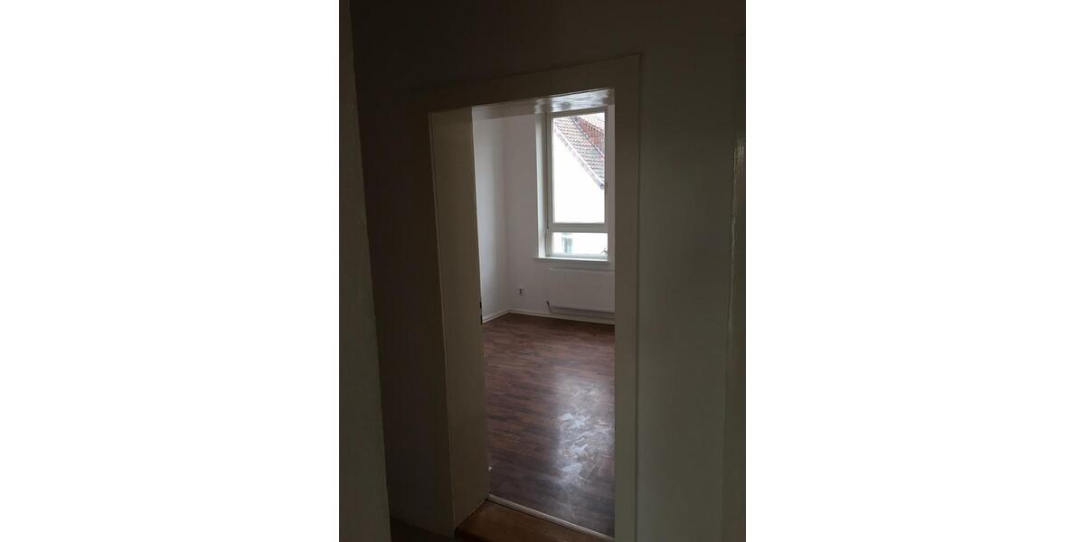 Etagenwohnung Sarstedt - 4 Zimmer, 81 m&sup2;, 820&euro; | Angebot:25178288