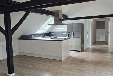 Wohnung Burgwedel - 3 Zimmer, 120 m&sup2;, 1.200&euro; | Angebot:27226458