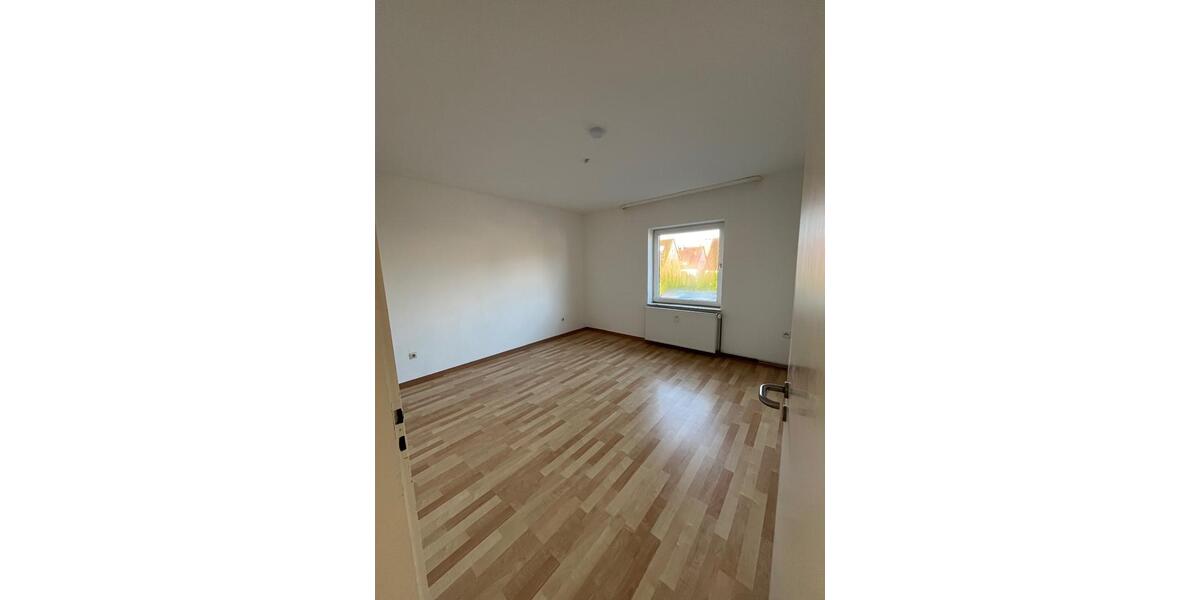 Doppelhaushälfte Stadthagen - 7 Zimmer, 170 m&sup2;, 290.000&euro; | Angebot:25382414