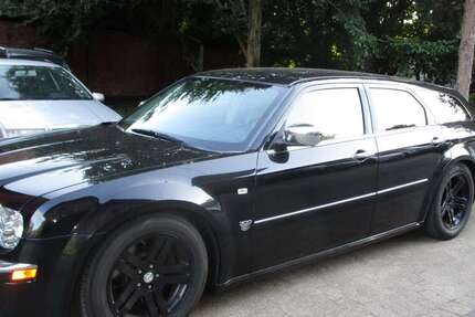 Chrysler 300C 267.000 km 7.400 &euro; Hannover 30179