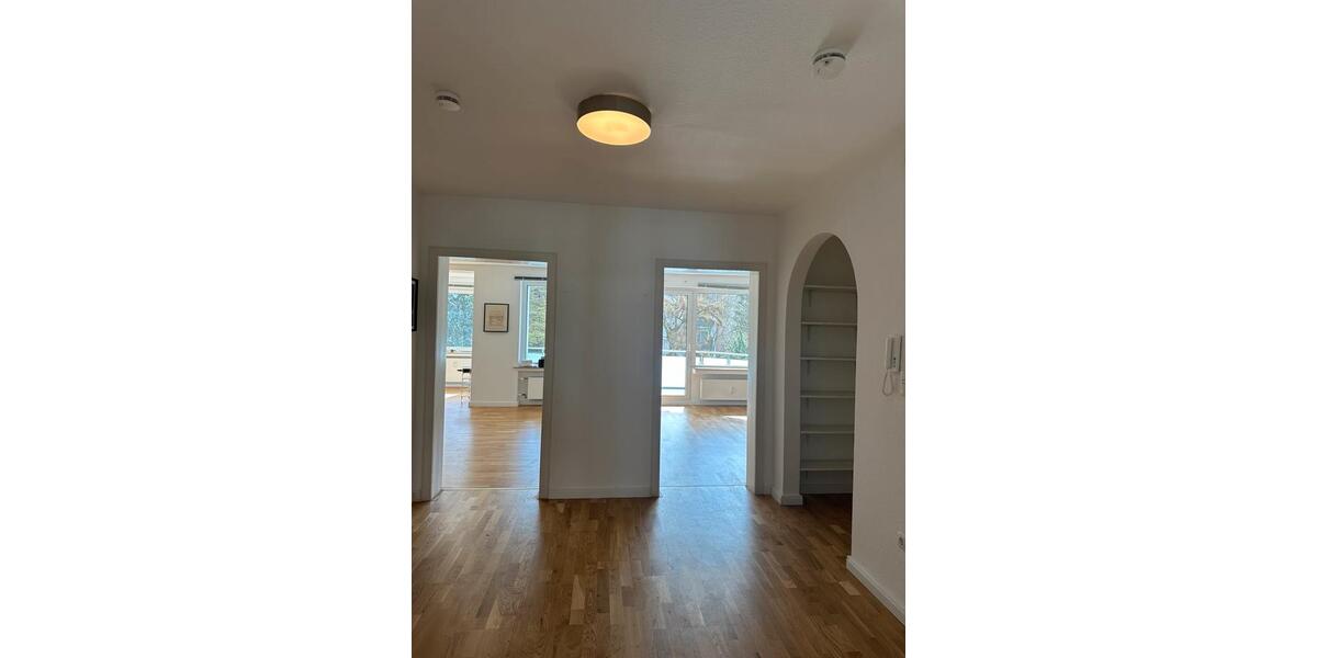 Etagenwohnung Hannover Vahrenwald-List - 3 Zimmer, 104 m&sup2;, 1.560&euro; | Angebot:25962470