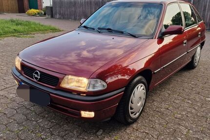Opel Astra 93.555 km 2.500 &euro; Hannover 30177