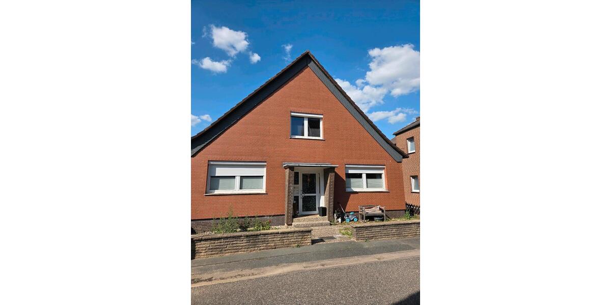 Einfamilienhaus Barsinghausen - 8 Zimmer, 213 m&sup2;, 480.000&euro; | Angebot:27120157