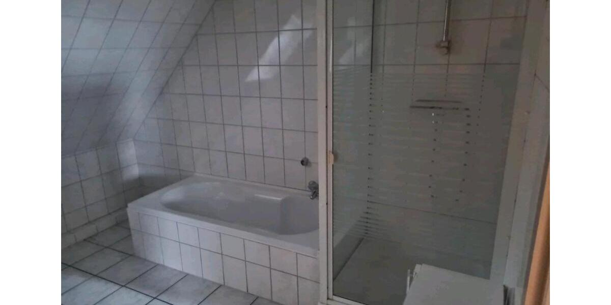 Etagenwohnung Seelze - 3 Zimmer, 107 m&sup2;, 850&euro; | Angebot:26368154