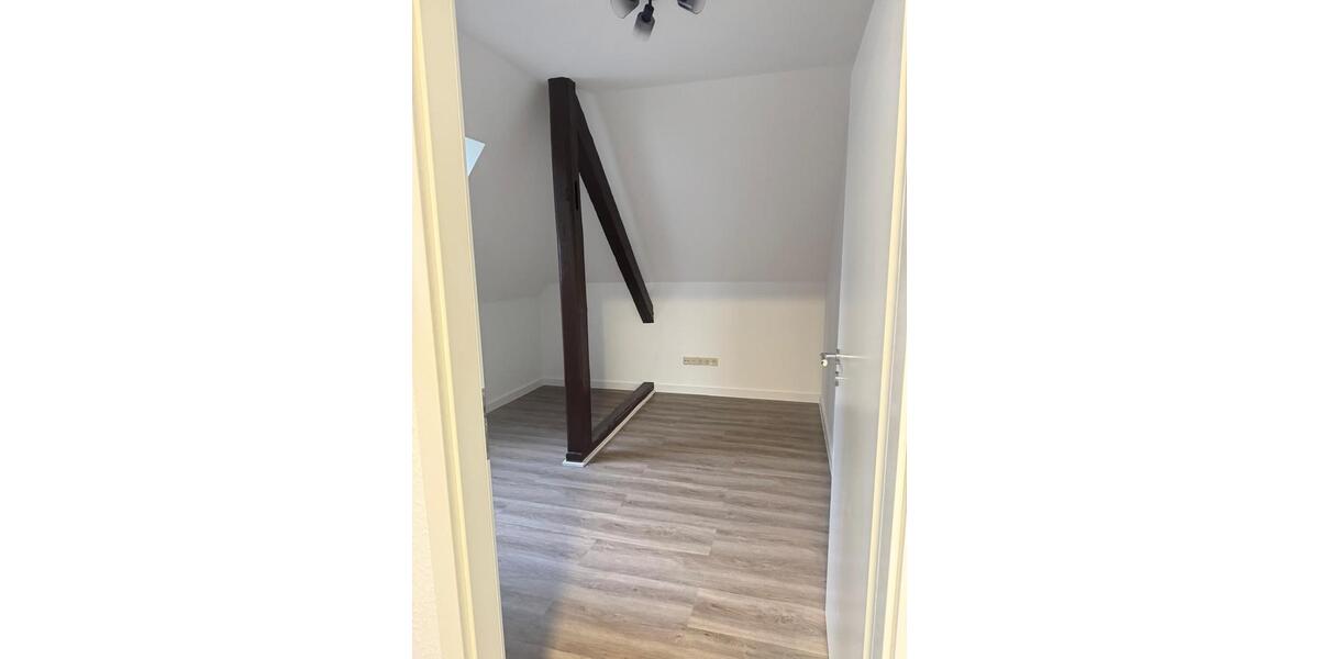 Dachgeschoßwohnung Langenhagen Brink - 3 Zimmer, 68 m&sup2;, 860&euro; | Angebot:26676477