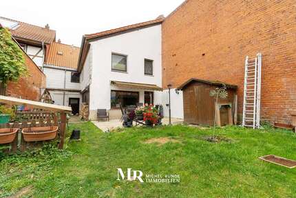 Haus Pattensen - 7 Zimmer, 196 m&sup2;, 290.000&euro; | Angebot:22971484