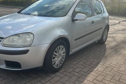 VW Golf 246.000 km 790 &euro; Hannover 30159
