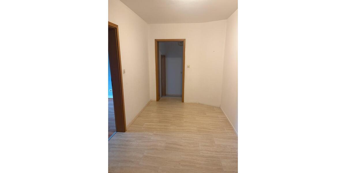 Etagenwohnung Hannover Ricklingen - 4.5 Zimmer, 127 m&sup2;, 920&euro; | Angebot:25625926
