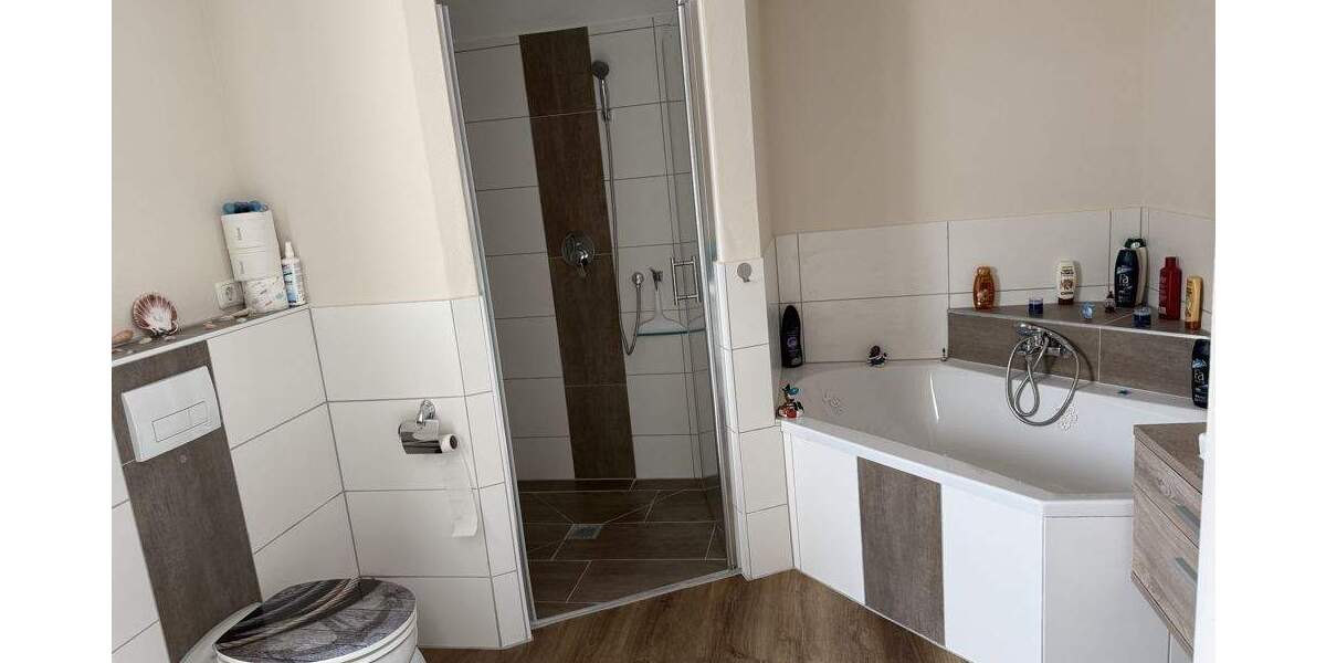 Mehrfamilienhaus, Wohnhaus Sehnde - 8 Zimmer, 185 m&sup2;, 670.000&euro; | Angebot:25770681