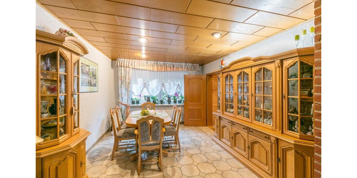 Einfamilienhaus Bad Münder am Deister - 9 Zimmer, 240 m&sup2;, 450.000&euro; | Angebot:21173892