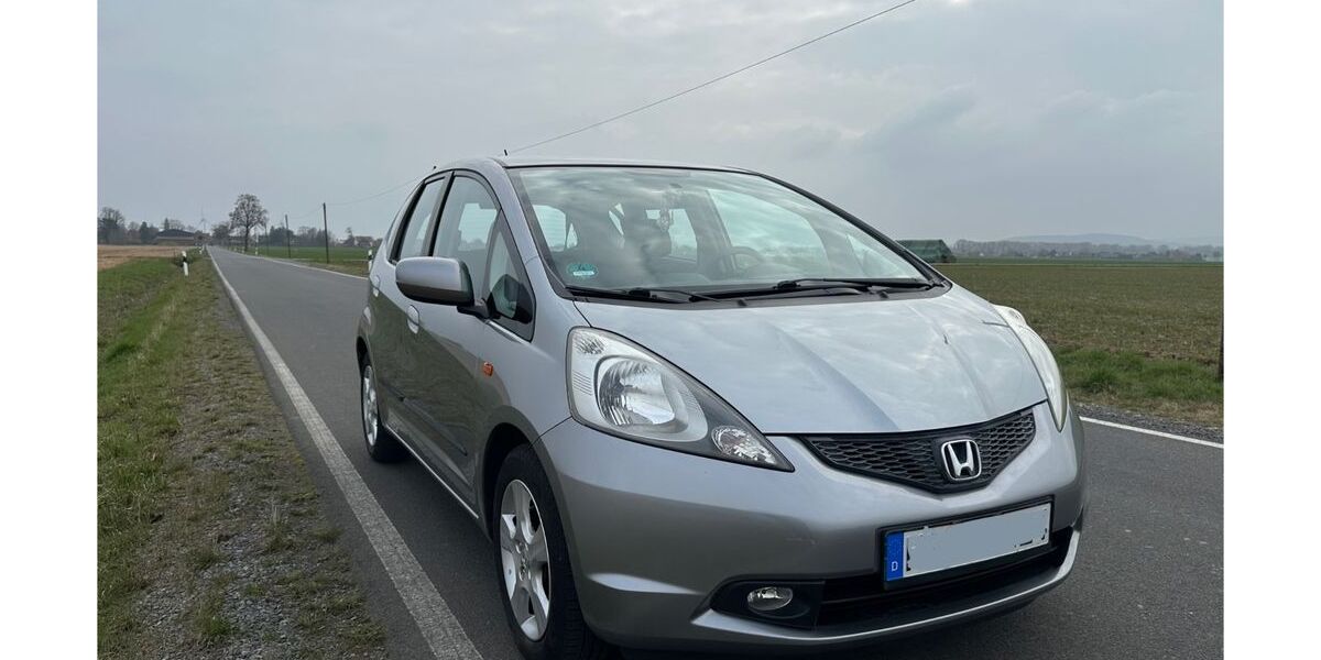 Honda Jazz 142.399 km 5.900 &euro; Hemmingen 30966