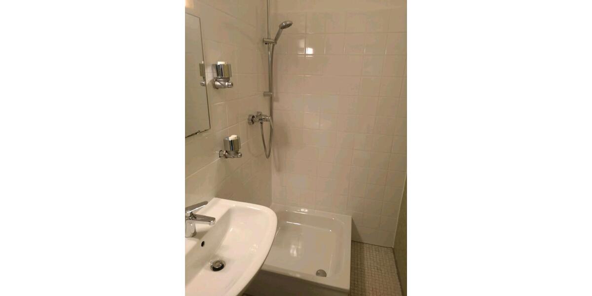 Etagenwohnung Hannover Linden-Limmer - 1 Zimmer, 38 m&sup2;, 63.000&euro; | Angebot:21553560