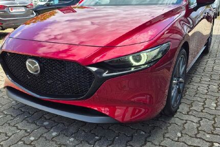 Mazda 3 2.500 km 28.990 &euro; Hannover 30659