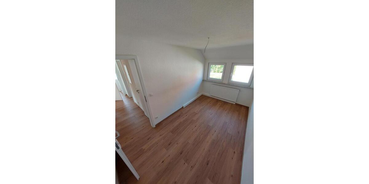 Dachgeschoßwohnung Sarstedt - 3 Zimmer, 57 m&sup2;, 684&euro; | Angebot:25907116