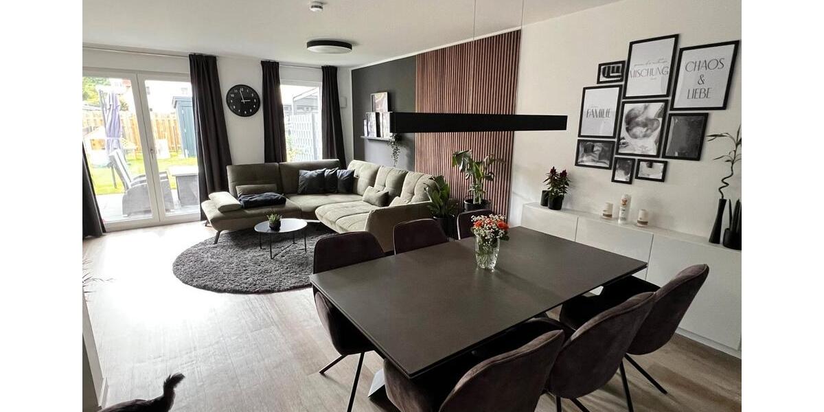Reihenhaus Bad Münder am Deister - 6 Zimmer, 145 m&sup2;, 1.700&euro; | Angebot:26366784