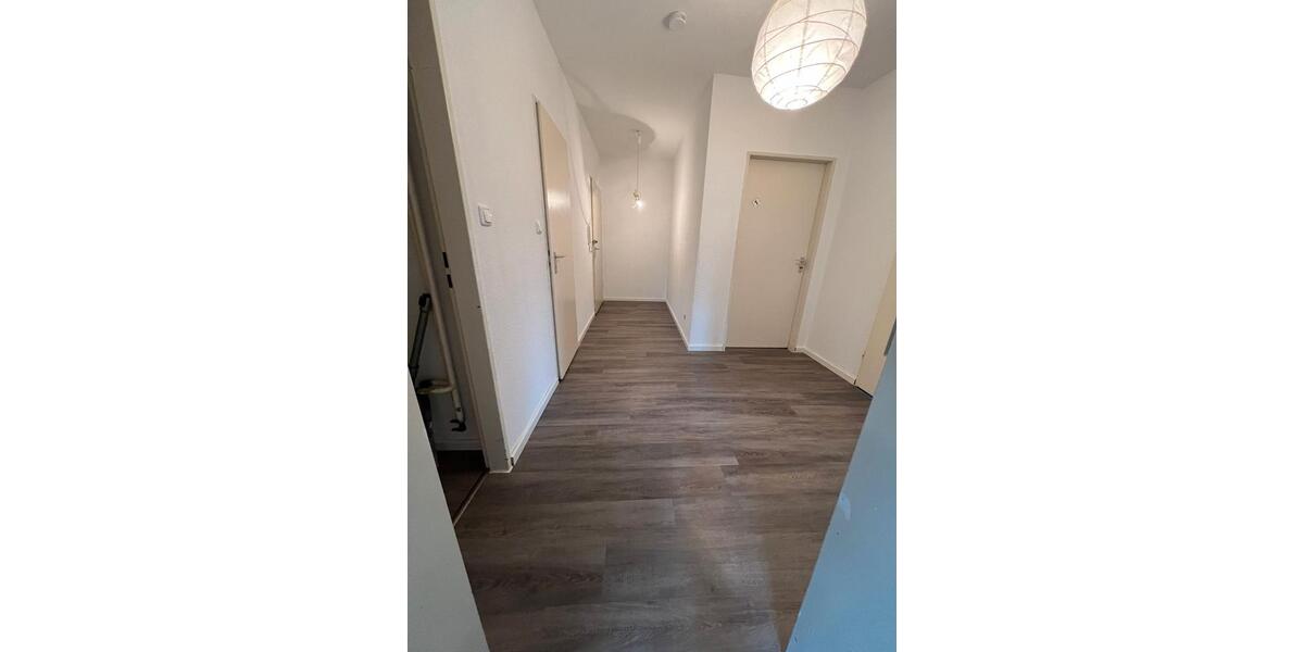 Erdgeschoßwohnung Laatzen - 3 Zimmer, 74 m&sup2;, 160.000&euro; | Angebot:27102612