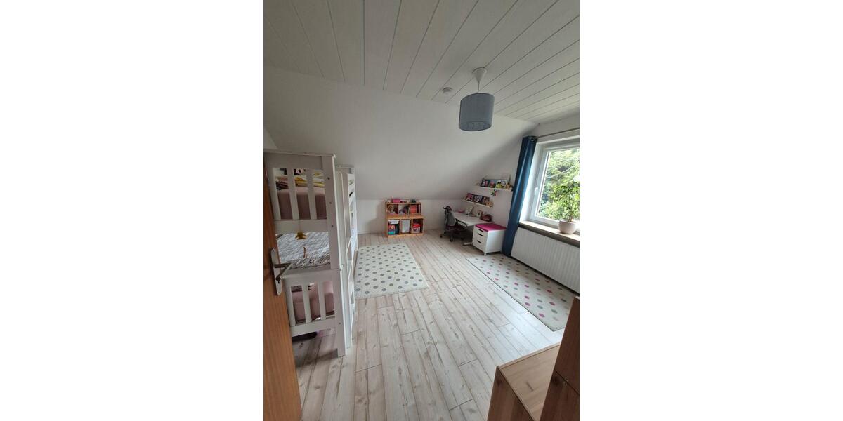 Dachgeschoßwohnung Barsinghausen - 3 Zimmer, 75 m&sup2;, 950&euro; | Angebot:25723887