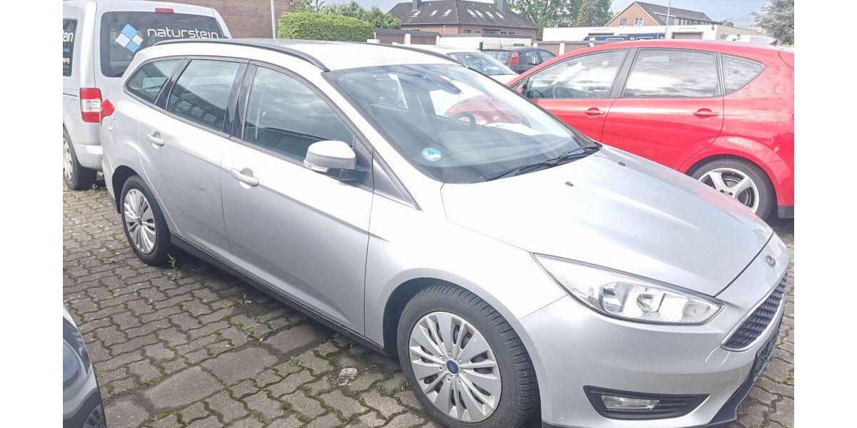 Ford Focus 182.000 km 5.900 &euro; Garbsen 30827
