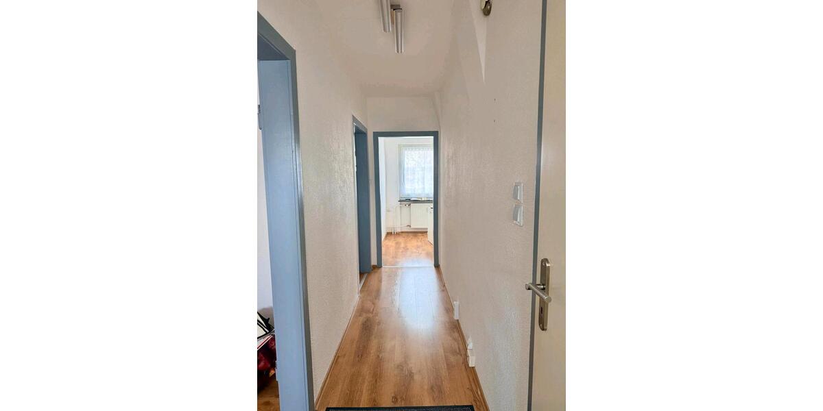Dachgeschoßwohnung Langenhagen - 2.5 Zimmer, 48 m&sup2;, 430&euro; | Angebot:25633502