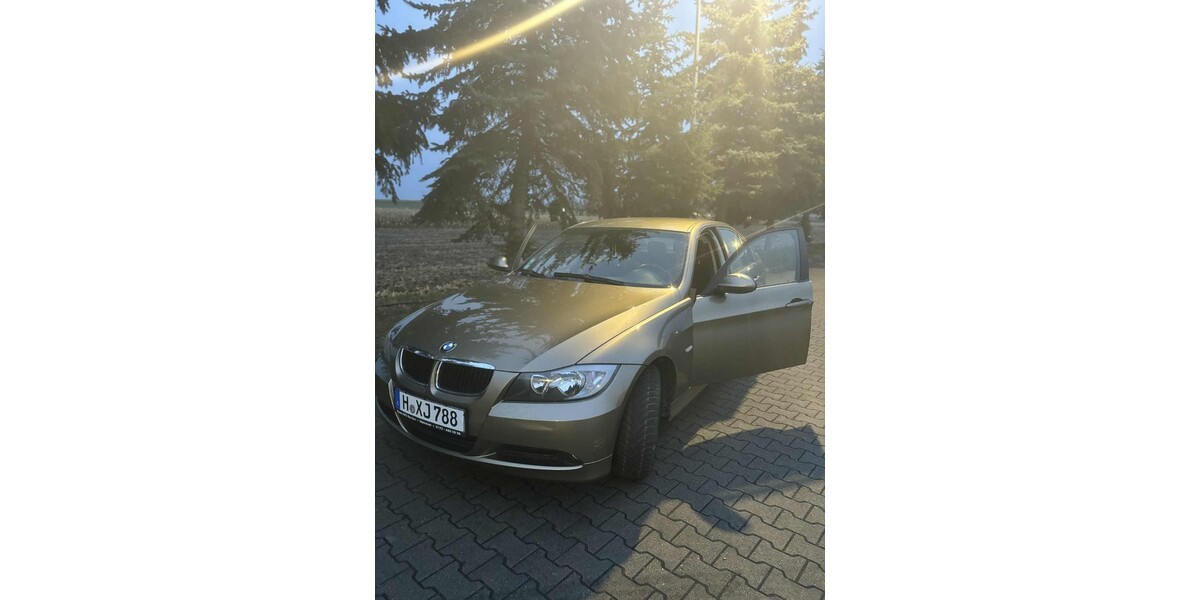 BMW 320 276.900 km 3.000 &euro; Hannover 30159