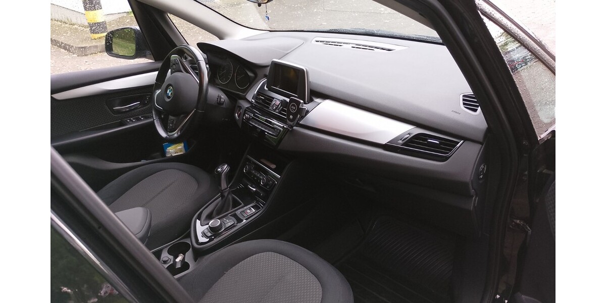 BMW 218i Aktive Tourer 175.000 km 8.500 &euro; Hannover 30159